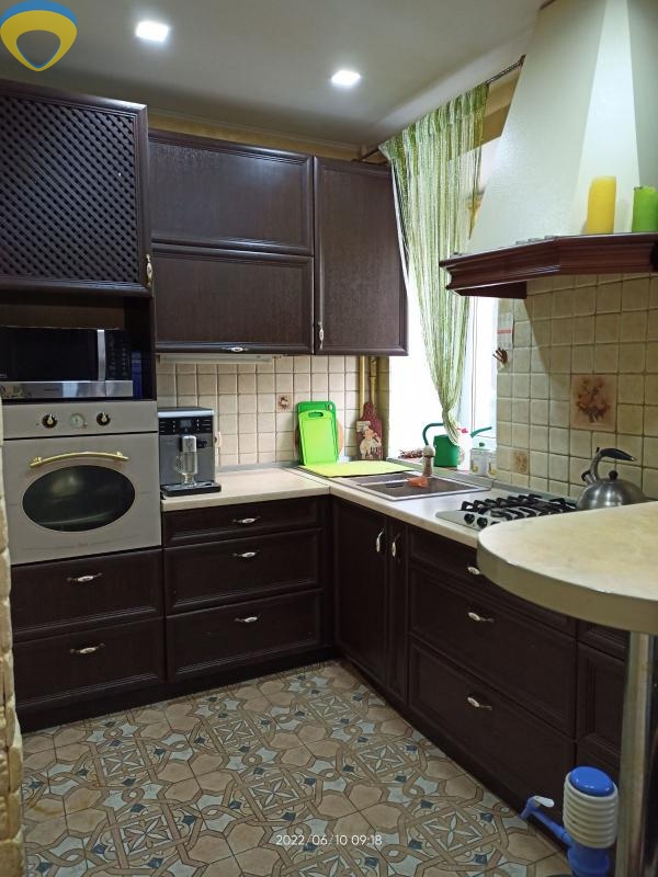 продажа трехкомнатной квартиры номер A-173501 в Приморском районе, фото номер 10
